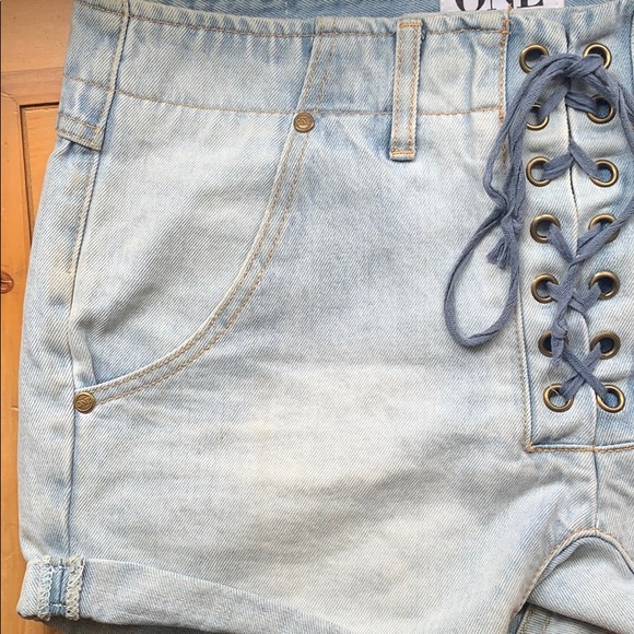 One Teaspoon Super Freaks Lace Up Denim Shorts - Picture 6 of 10